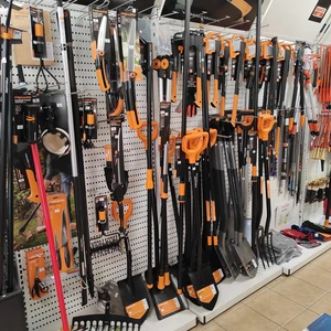 ruční a zahradní nářadí Fiskars